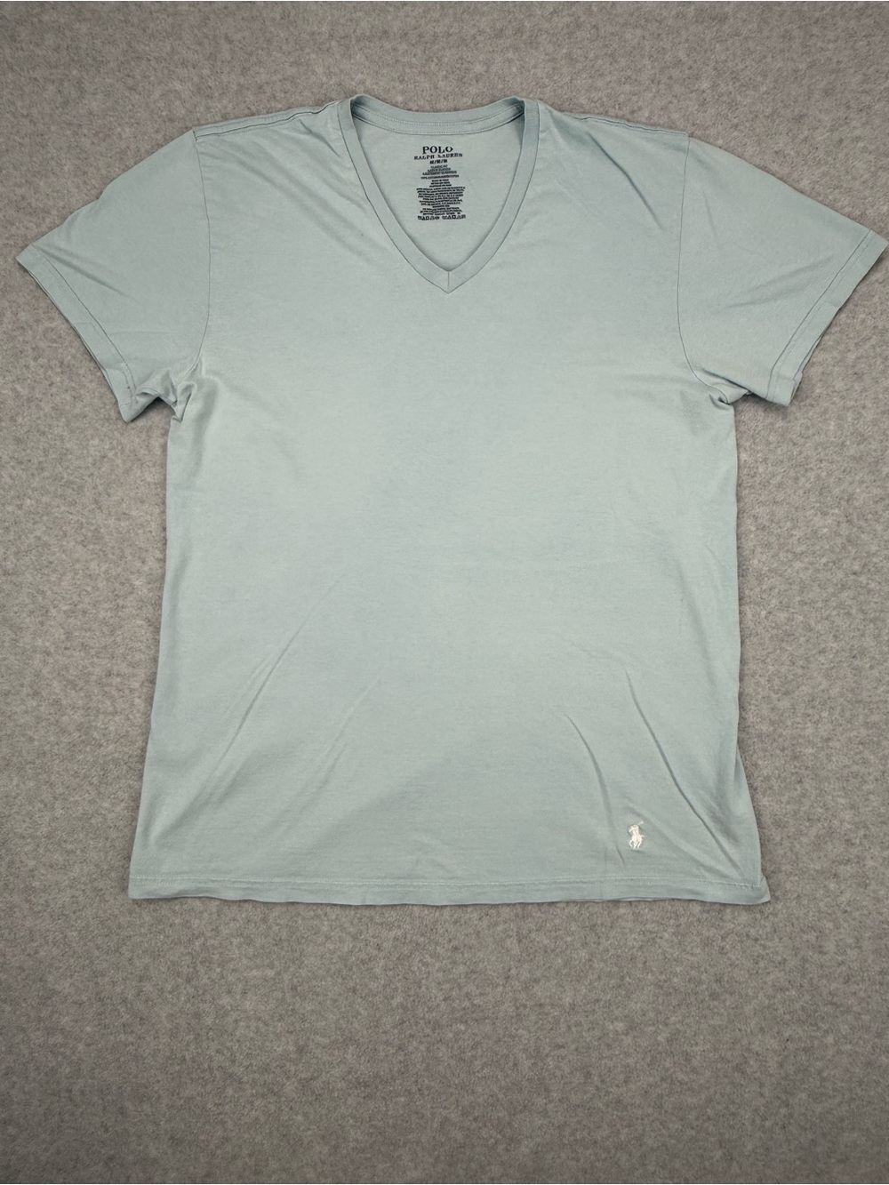 Polo Ralph Lauren Men’s Medium Classic Fit V-Neck T-Shirt Light Blue 100% Cotton